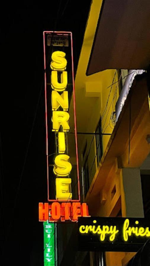 Hotel Sunrise Импхал Экстерьер фото